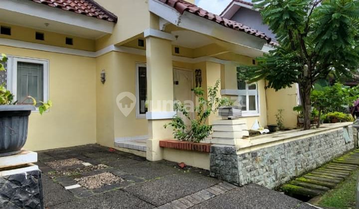 (807) Spacious House with a Very Attractive Price in the Comfortable Bintaro Sector 9 Complex