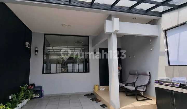 Rumah Modern Industrial Strategis di Bintaro Sektor 9 (817) Bangunan Baru