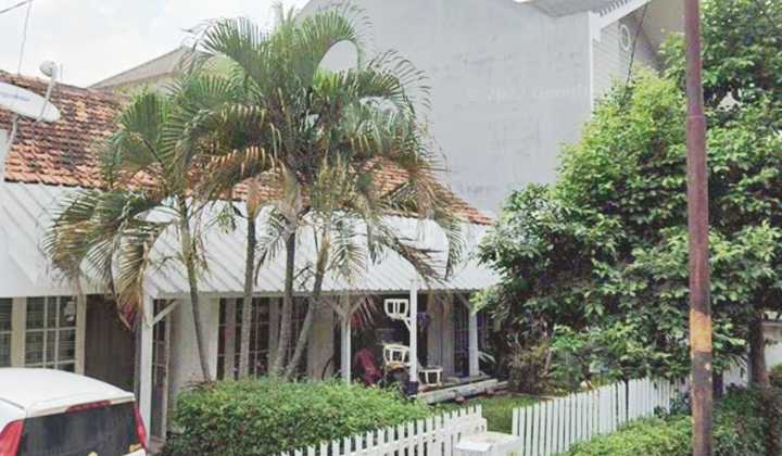 (162) Rumah Hitung Tanah Harga Menarik di Lokasi Sangat Strategis Jakarta Selatan 2