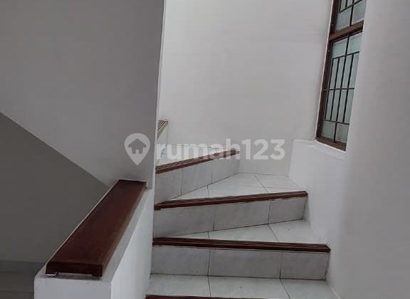 Rumah Rapi Siap Huni di Cluster Favorite Bintaro Jaya Sektor 9 2