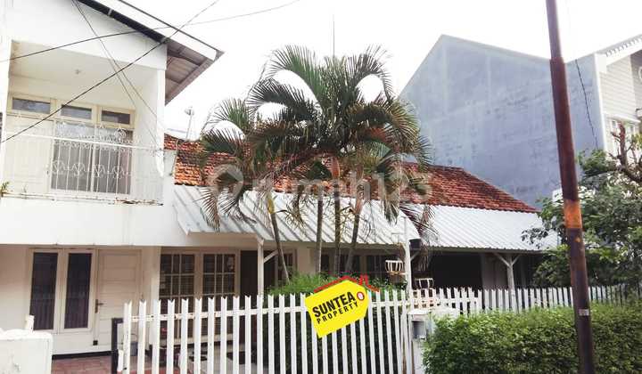 (162) Rumah Hitung Tanah Harga Menarik di Lokasi Sangat Strategis Jakarta Selatan (162) Rumah Hitung Tanah Harga Menarik di Lokasi Sangat Strategis Jakarta Selatan