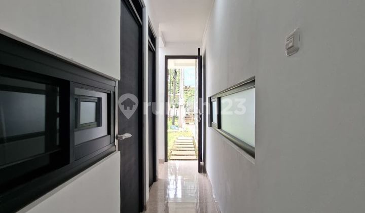 Rumah Modern di Kompleks Nyaman Bintaro (Posisi Hoek) (497) 2