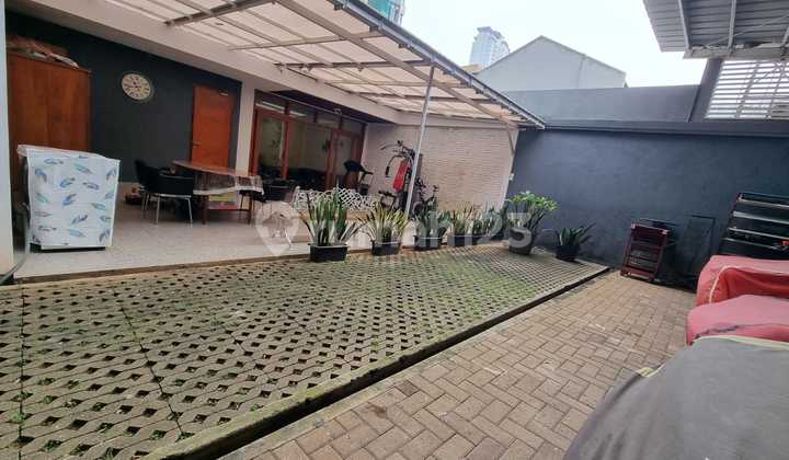 Beautiful House in Kebayoran Baru, Senayan, Sinabung, Martimbang, Hang Lekiu