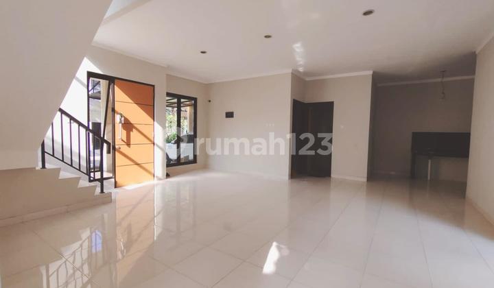 Discovery Terra Rumah Hook Terawat Siap Huni di Cluster Premium 2