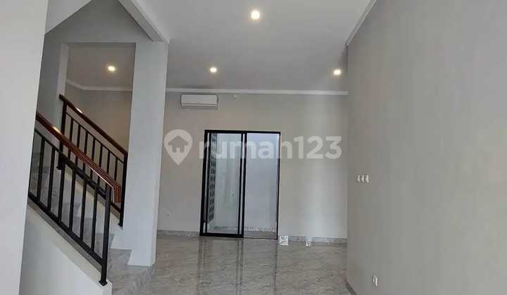 Graha Bintaro Beautiful House New Ready to Occupy Kiwi Althia Mahogany 2