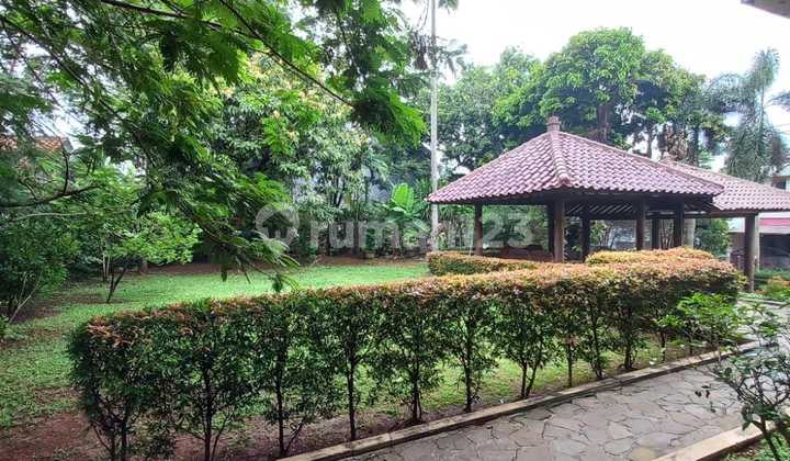 Rumah Besar di Bintaro Sektor 9 Harga Bagus. 0759 1