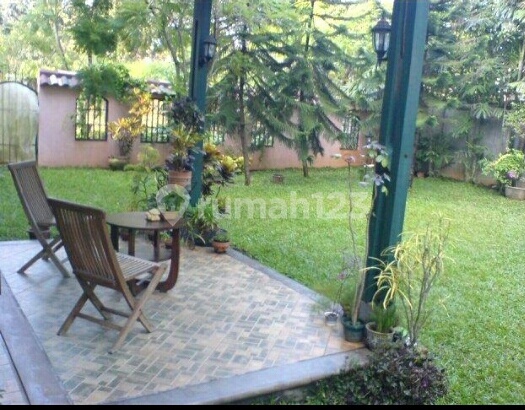 Rumah Jual Cepat di Senayan Bintaro Sektor 9. 0869 Rumah Jual Cepat di Senayan Bintaro Sektor 9. 0869