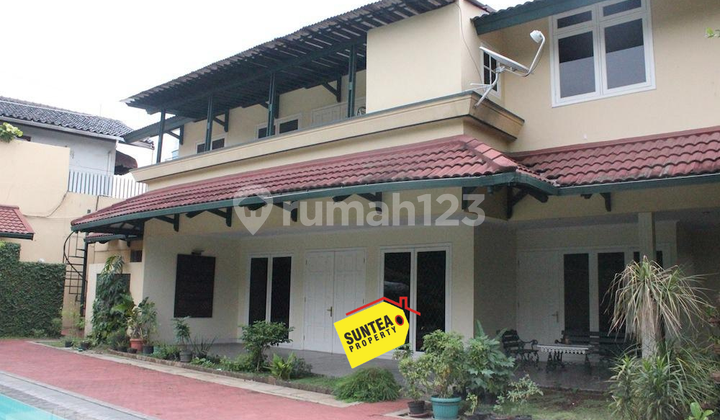Rumah di Pangkalan Jati Bagus Luas Ada Swimming Pool. 0112 2