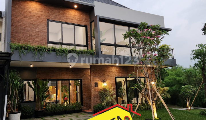 Rumah Cozy di B S D Siap Huni. 0101