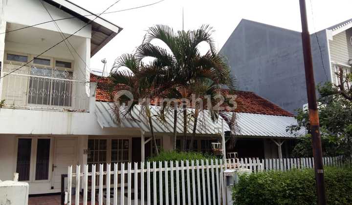Rumah di Cilandak Dalam Komplek Dekat Stasiun M R T Cipete.9631