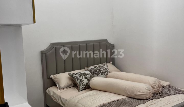 1 Lantai Eropa Klasik Ready Siap Huni Dekat Transjakarta