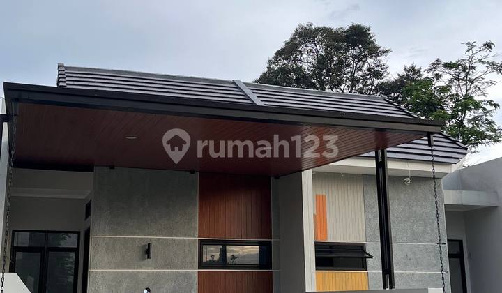 1 Lantai Ala Jepang DP 0% Akses Pinggir Jalan