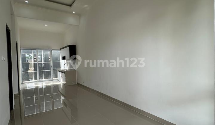 Rumah Modern Minimalis Tanpa DP & Aman Dari Banjir