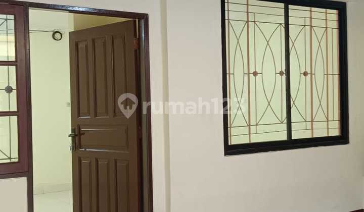 For Rent: Ready-to-Occupy House in Taman Palem Lestari, West Jakarta For Rent: Ready-to-Occupy House in Taman Palem Lestari, West Jakarta