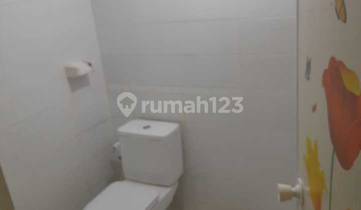 Dijual Rumah di San Lorenzo Golf Lake Residence Jakarta Barat Sia Huni 2