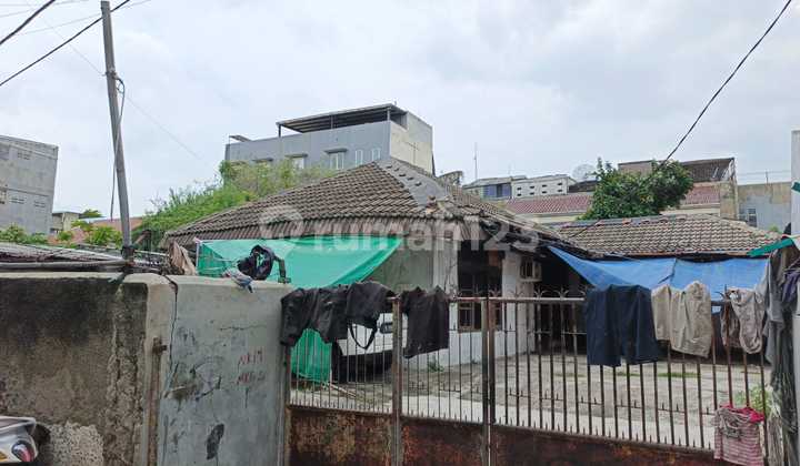 Dijual Murah Rumah Kost Tua di Gedong Panjang Jakarta Barat