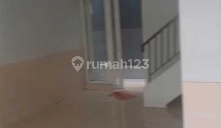 For Rent Park Residence House Ready to Occupy West Jakarta Good 2