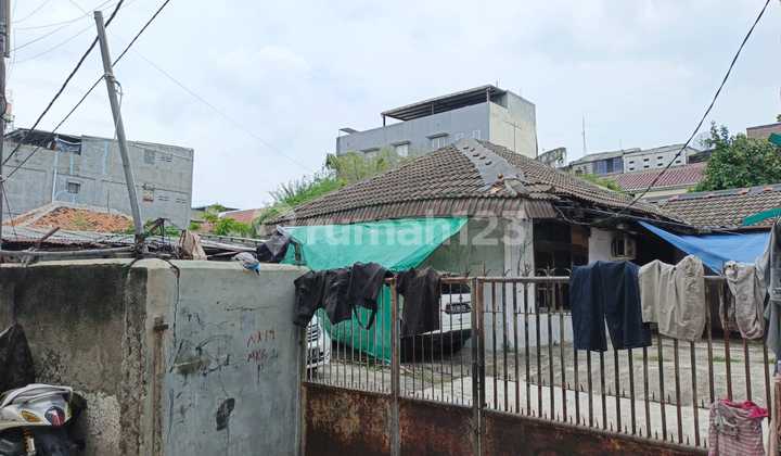 Dijual Murah Rumah Kost Tua di Gedong Panjang Jakarta Barat 2