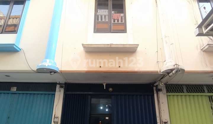 Rumah di Jual di Jelambar Siap Huni