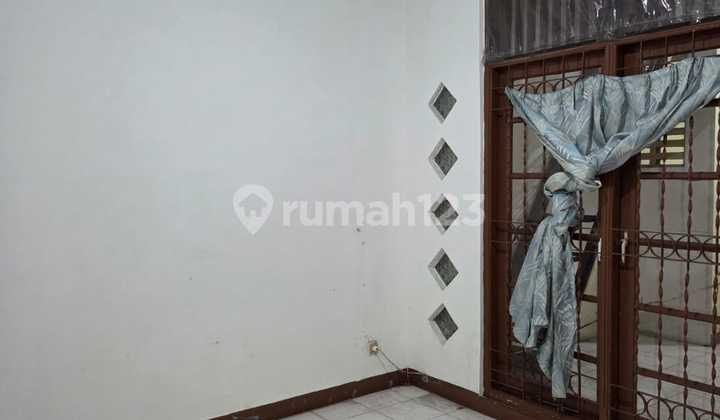 For Rent House in Citra 3 West Jakarta Ready to Occupied