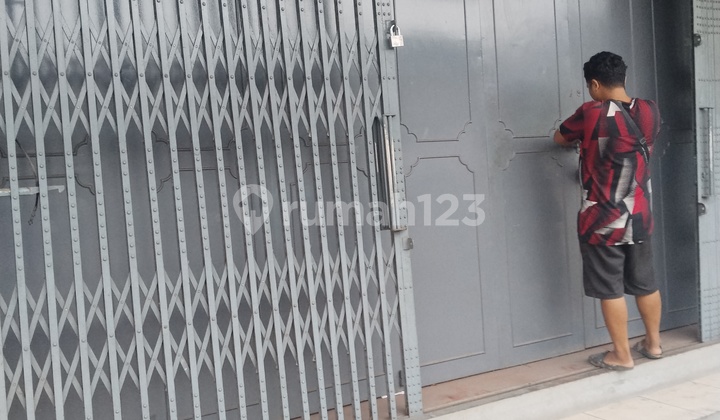 For Sale: Pulasaren Shop House, Located in the Center of Cirebon City 2