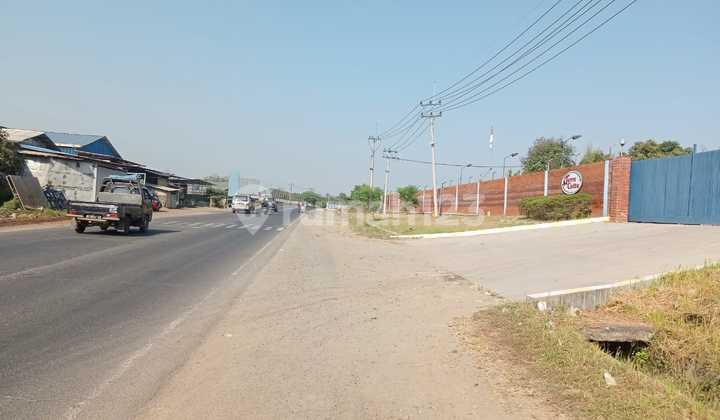 Pabrik Keramik di Perbatasan Cirebon Majalengka