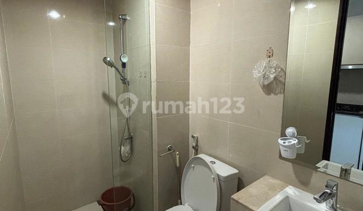 Fully Furnished Apartment Including Maintenance in Kembangan 2