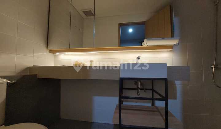 Rumah Mezanine Full Furnished Kasur dan Dipan Setiap Kamar, BSD