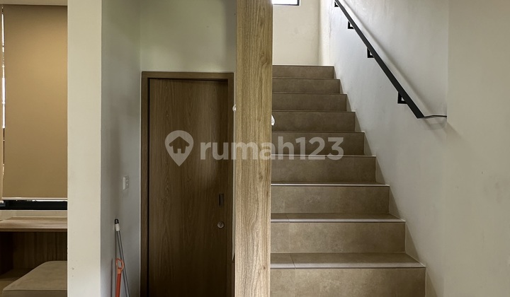 Rumah Disewakan di BSD Tipe Hook 2 Lantai Full Furnished 2