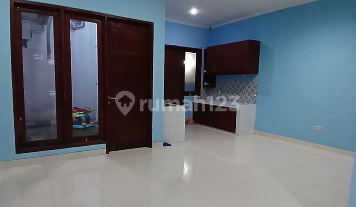 House for Rent Quickly with SHM Legality in Bintaro Jaya, Tangsel