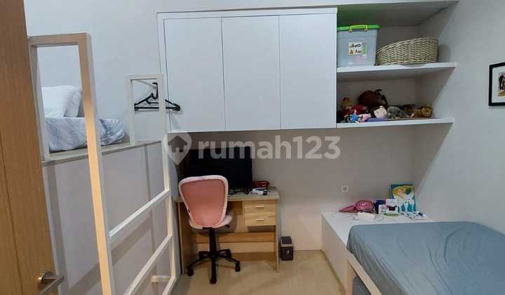 Rumah Mezanine Full Furnished Kasur dan Dipan Setiap Kamar, BSD 2