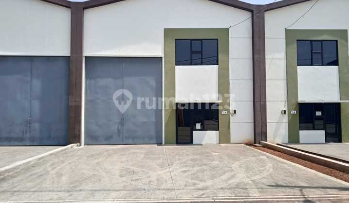 Gudang Siap Pakai dengan Free Space di Area Soekarno Hatta Cgk