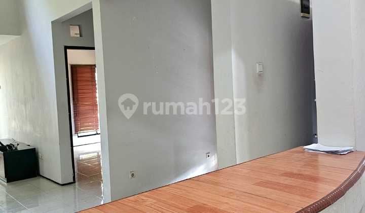 Rumah Siap Huni Semi Furnished Sudah SHM Dekat ke Jalan Tol 2