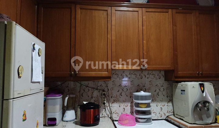 For Sale Semi-Furnished House Located in Setratehis, Boulevard of Bukit Novo Housing Complex, Depok 2