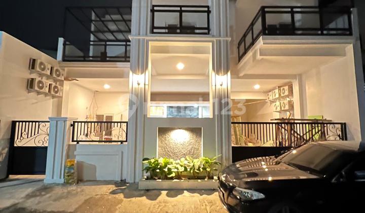 Rumah Kost Ekslusif 25 Kamar Full Anak Kos