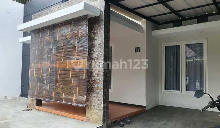 Rumah Classic Permata Jingga 2