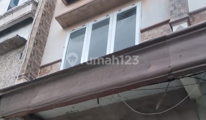 Shop House for Sale Cheap 3½ Floors on Ayahanda Street | Opposite Royal Prima Hospital 2