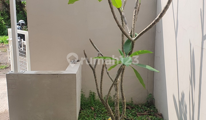 Rumah Baru 2 Lantai di Cisaranten dengan Gaya Modern 2