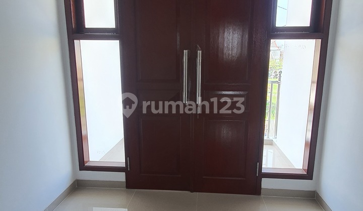 For Sale New 2-Story House in Cisaranten 2