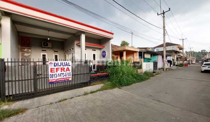 Minimalist House with Beautiful Nuances in Ciomas, Access to Toll Road and Station 2