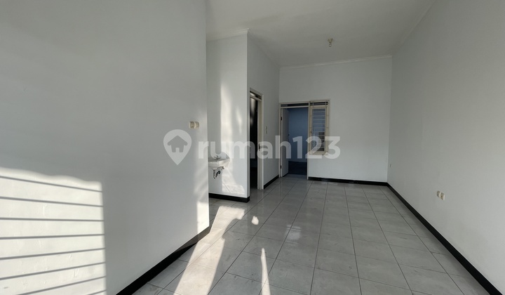 Di Jual Rumah Taman Kopo Indah 3 Blok E Patung Macan Nego Sampe Deal!, Dekat Sekolah Talenta, Akses Tol 2