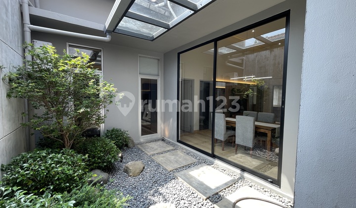 Rumah Siap Huni Kota Baru Parahyangan Tatar Mayang Sunda, Tanah Luas Semi Furnised Nego Sampe Deal Rumah Siap Huni Kota Baru Parahyangan Tatar Mayang Sunda, Tanah Luas Semi Furnised Nego Sampe Deal