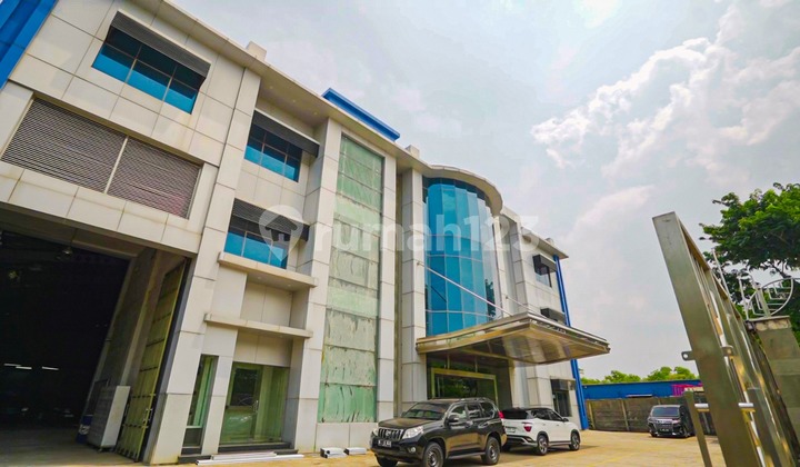 Ready-to-Use Warehouse and Office Building Marunda Center Ready-to-Use Warehouse and Office Building Marunda Center