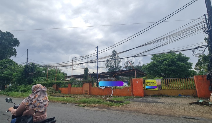 Lahan di Persimpangan Jalur Ramai Tengah Kota di Bekasi Lahan di Persimpangan Jalur Ramai Tengah Kota di Bekasi