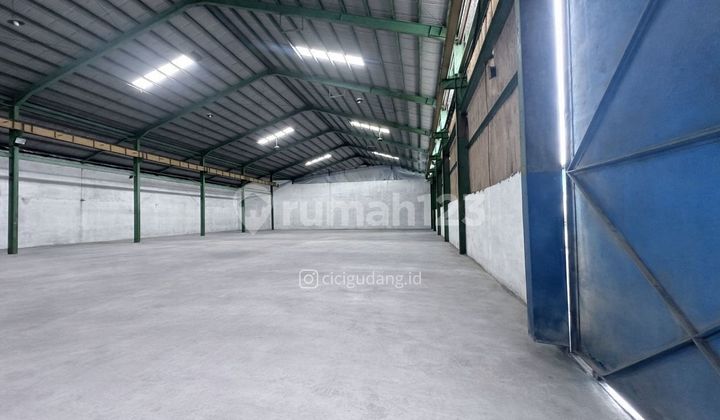 Large Warehouse + Cheap by the Highway - Container Access