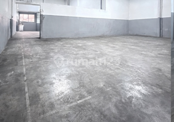Gudang + Office (3 Lantai) Jarang Ada + Bagus di Cakung Gudang + Office (3 Lantai) Jarang Ada + Bagus di Cakung