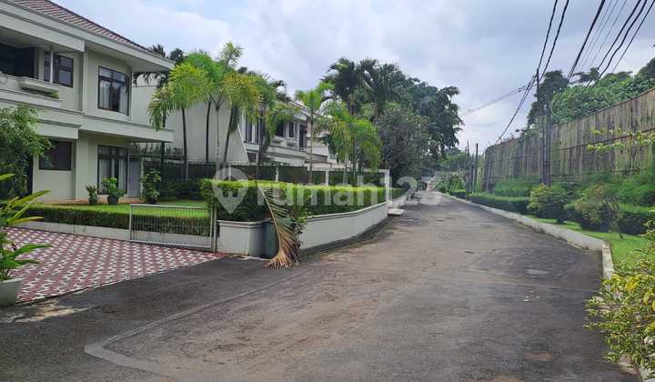 Rumah Semi Furnish Ada Kolam Renang - Dekat Tb Simatupang