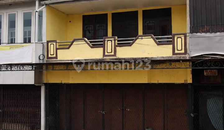 2.5-Story Shop House Very Visible Near Buaran Plaza Red Light 1