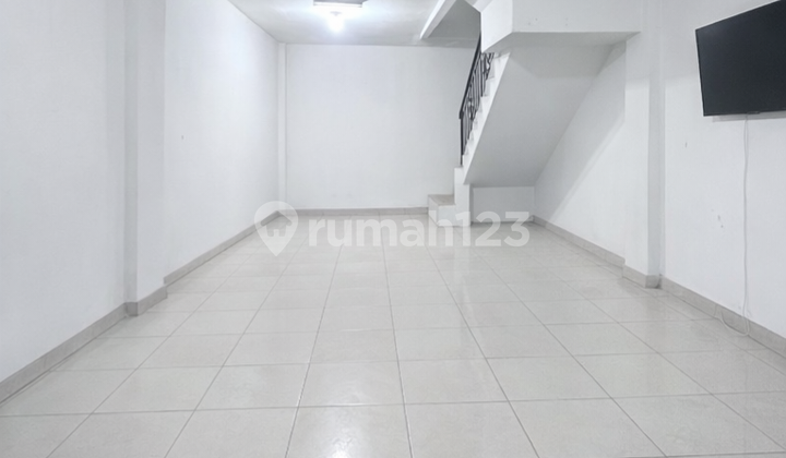 Double Storey Shop House, 10 Meters Wide, Ready to Use, Bustling Area, Near Balaraja Toll Road 2