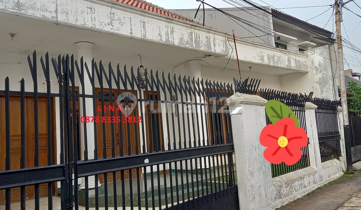 Di Jual Rumah Bebas Banjir - Dekat Stasiun Kereta Api, MRT, LRT, Mall